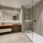 Prestige With Pool By Homing *