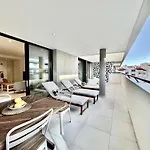 公寓 Prestige With Pool By Homing 拉哥斯