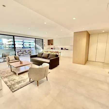 Prestige With Pool By Homing Appartamento Lagos