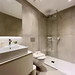 Prestige With Pool By Homing Appartamento