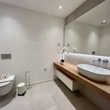 公寓 Prestige With Pool By Homing *