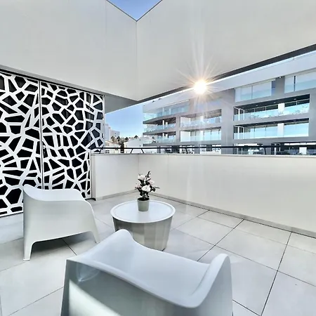 Apartment Prestige With Pool By Homing *