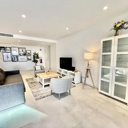 Prestige With Pool By Homing