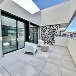 Daire Prestige With Pool By Homing Lagos